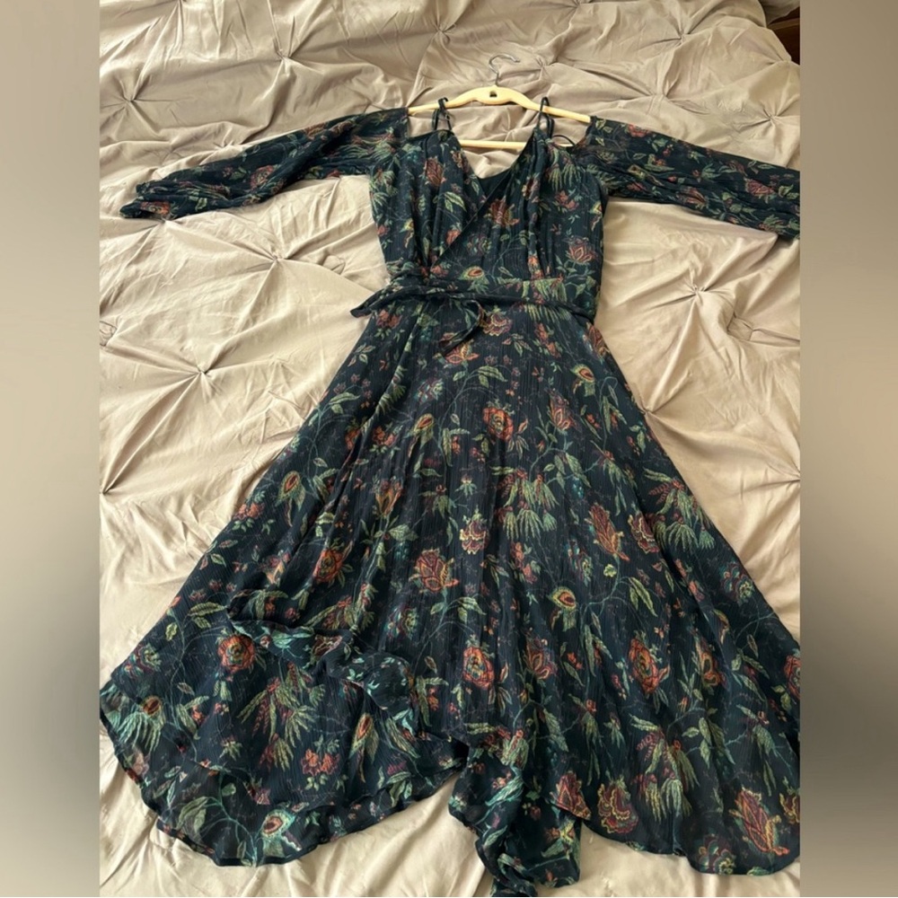 Small wrap dress